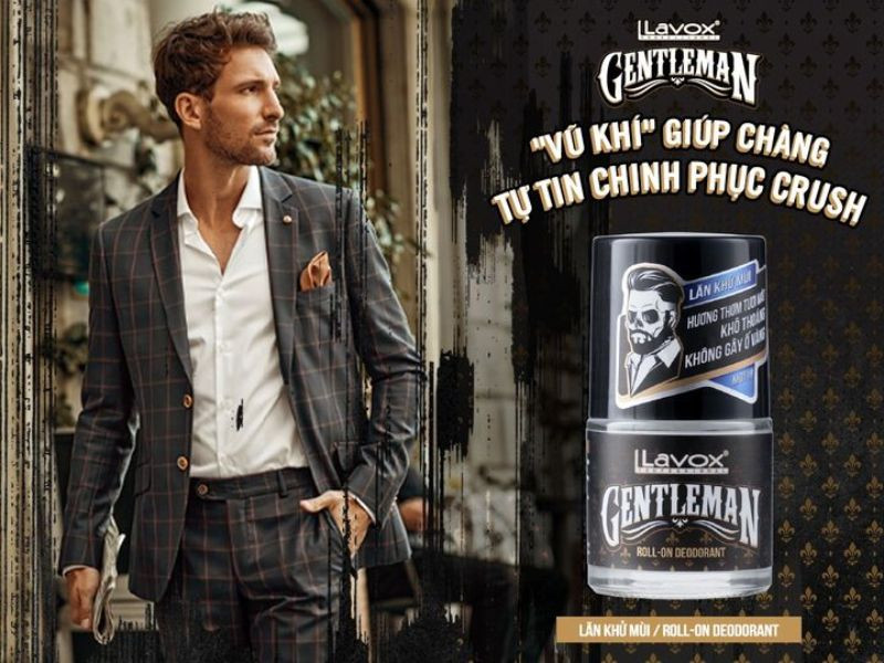 alt="Nam giới sử dụng lăn khử mùi Lavox Gentleman"