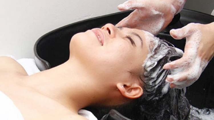 Hạn Chế Gội Đầu Ngay Sau Khi Nhuộm